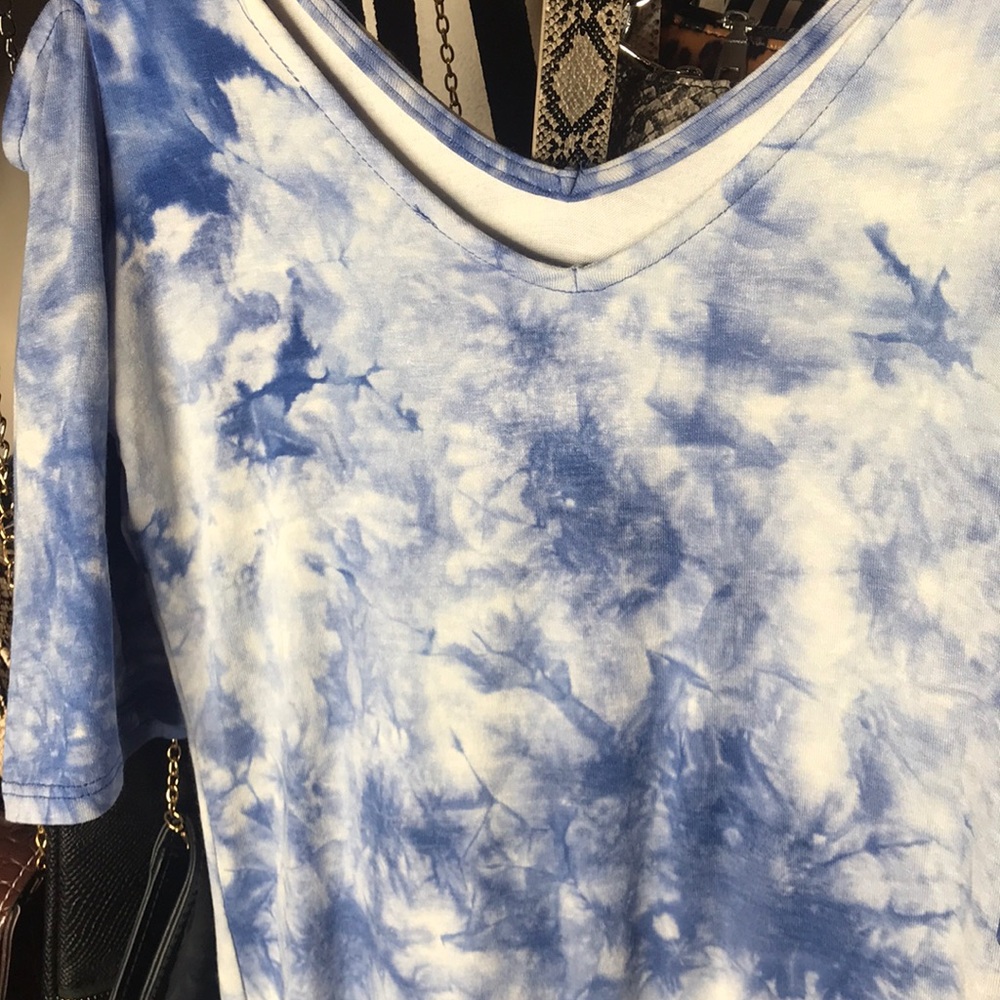 NEW! BLUE, WHITE OFF SHOULDER TYE DYE V NECK DRESS - Picture 4 of 5